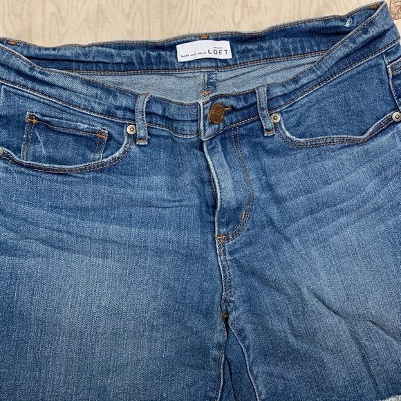 LOFT Jean Shorts - Picture 5 of 5